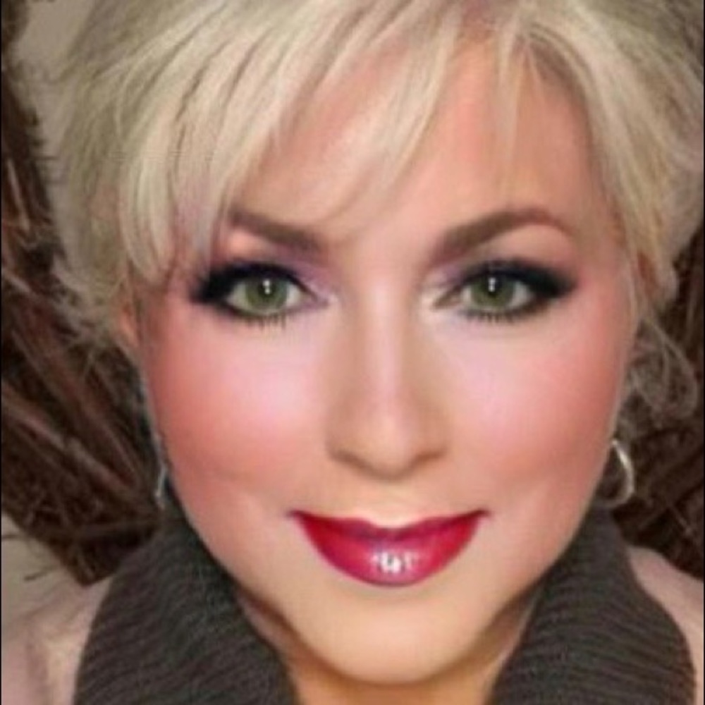 Meet your Posher, Cheryl
